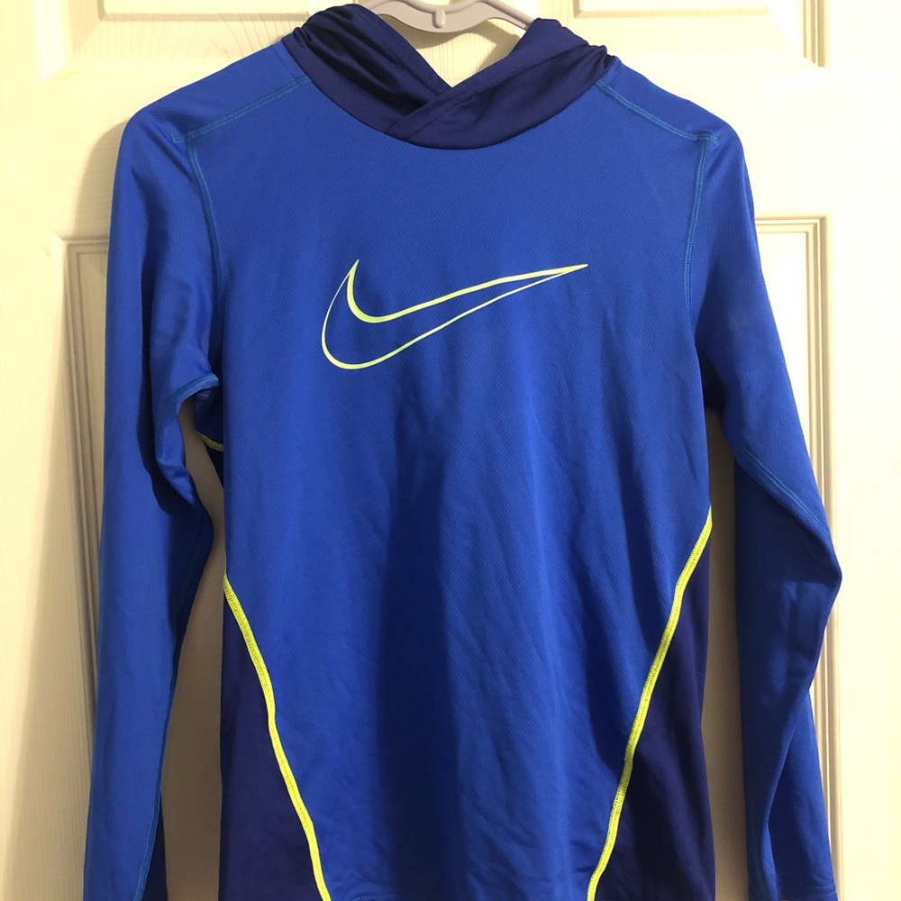 Nike boys pullover